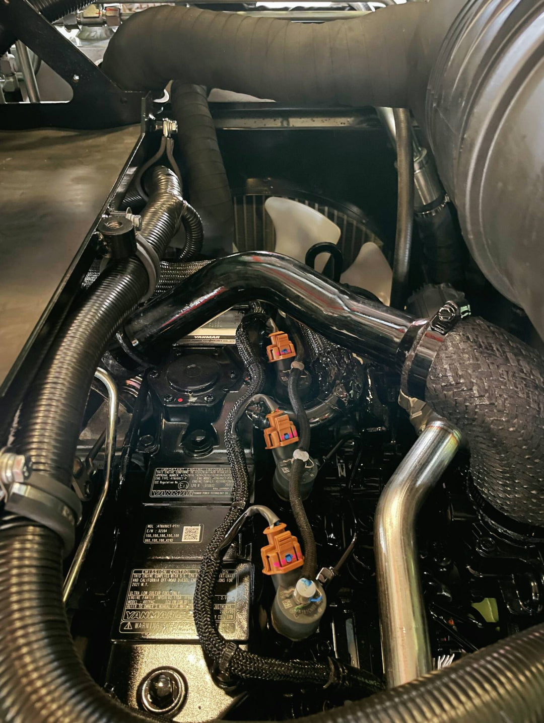 SV50L TRACKED MINI SKID STREET LOADER (TELESCOPIC BOOM) - Solo New Zealand