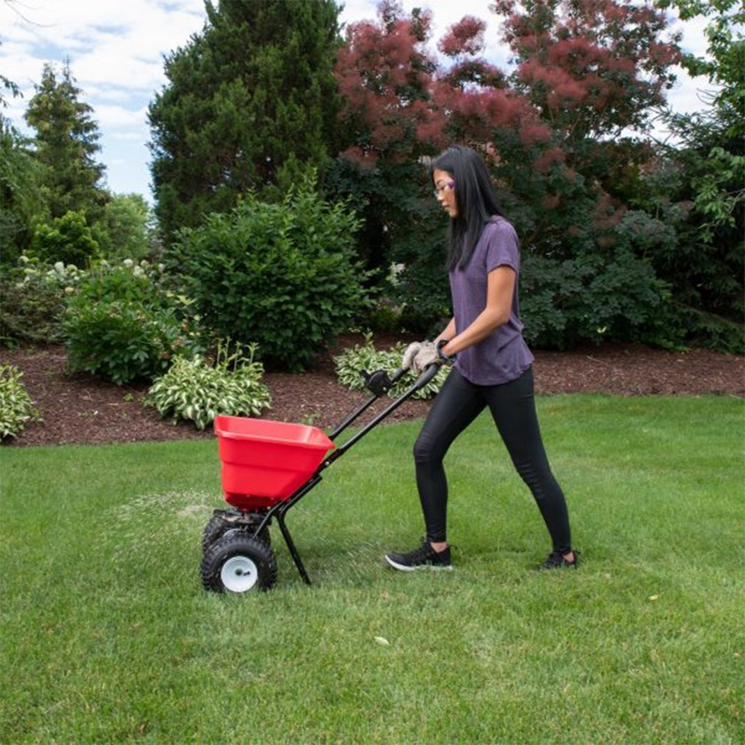 Earthway broadcast walk-behind seed & fertiliser spreader 35kg - Solo New Zealand