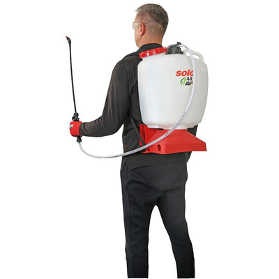 Solo battery backpack sprayer 441Li 16L - Solo New Zealand